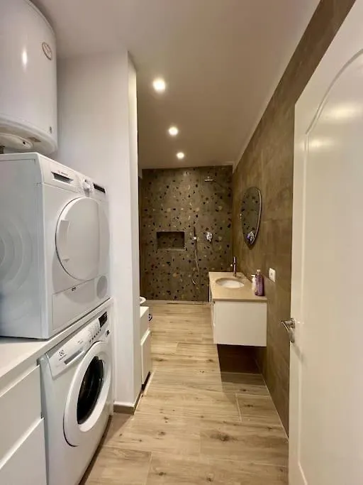 Seaside 2Br Apartment Durrës Albanië