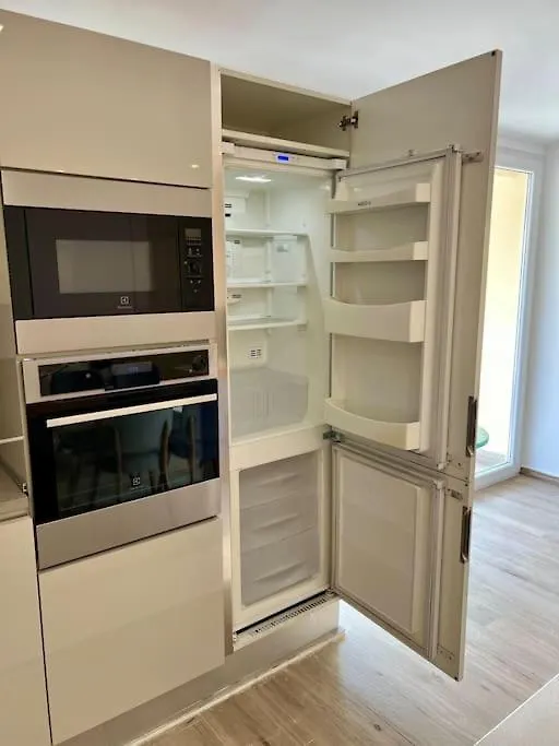 Seaside 2Br Apartment Durrës
